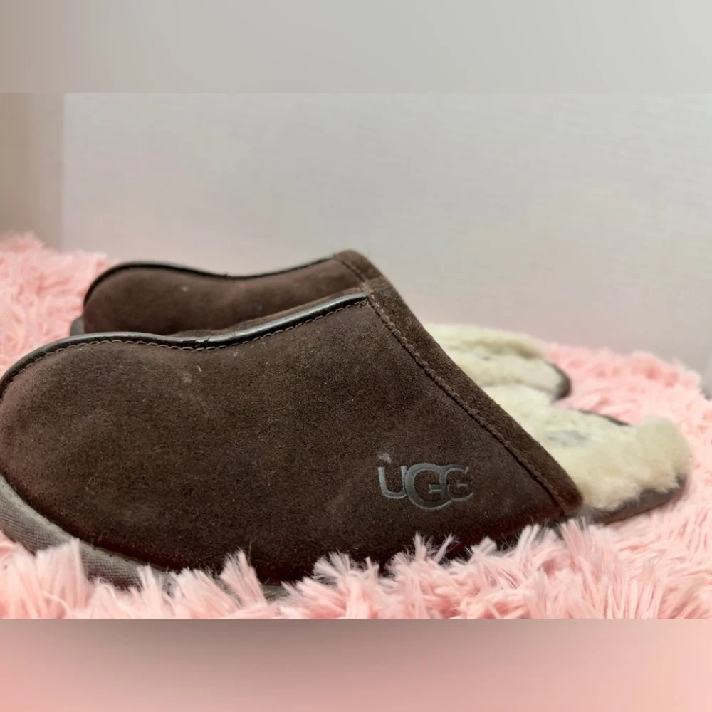 UGG MEN'S SCUFF BROWN SUEDE LEATHER SHEARLING WOOL‎ DISTRESSED  MULE Size 11 GUC